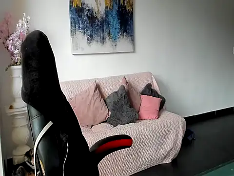 Lilyt Cooper online show from March 24, 2026, 8:53 pm