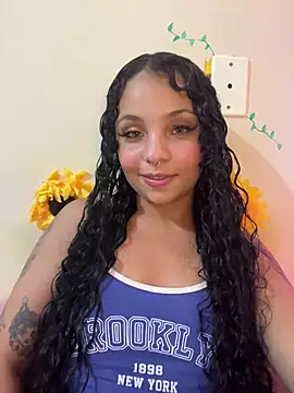 Snapshot of SpidderSecret chatting on March 26, 2026, 2:32 am SpidderSecret online show from March 26, 2026, 2:32 am