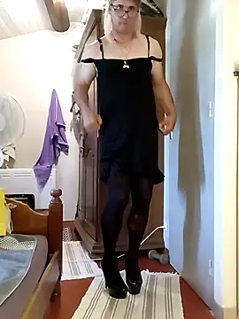 Snapshot of stephie83 chatting on June 16, 2026, 3:45 pm stephie83 online show from June 16, 2026, 3:45 pm