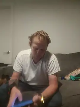 yourMasterisBored online show from April 28, 2026, 2:27 am