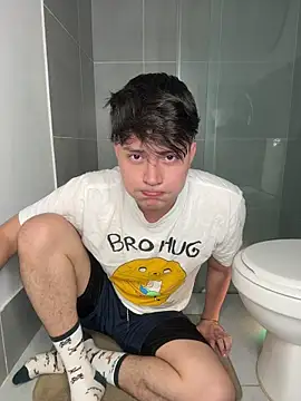 Dylan Finn online show from April 24, 2026, 11:40 pm