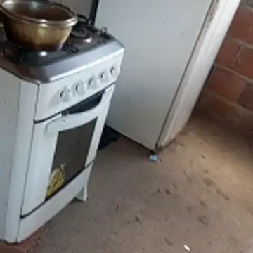 hotwife   br online show from April 17, 2026, 12:19 pm