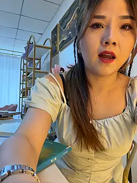 Xiaoxiao-y online show from June 16, 2026, 7:30 am