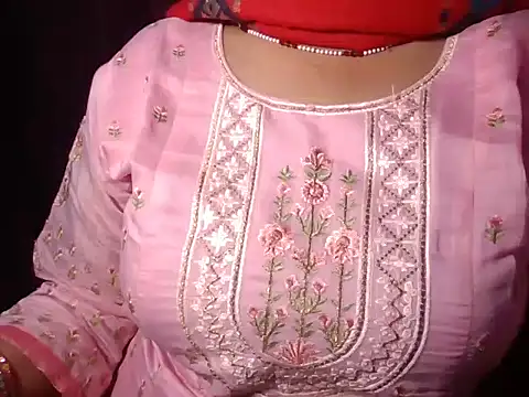 Snapshot of Jeenat_Kaur1 chatting on March 21, 2026, 4:57 am Jeenat Kaur1 online show from March 21, 2026, 4:57 am