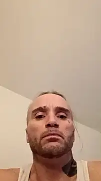 Snapshot of dropanddrippy1 chatting on March 16, 2026, 10:12 pm dropanddrippy1 online show from March 16, 2026, 10:12 pm