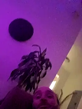 Snapshot of dropanddrippy1 chatting on March 16, 2026, 3:03 am dropanddrippy1 online show from March 16, 2026, 3:03 am