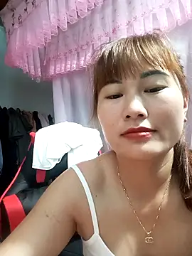 Snapshot of Lucxy-ki6 chatting on June 6, 2026, 10:48 pm Lucxy-ki6 online show from June 6, 2026, 10:48 pm