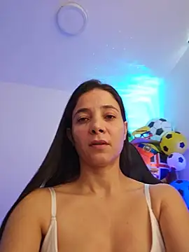 miaeyex online show from June 12, 2026, 12:03 pm
