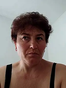 valeryXmur online show from May 8, 2026, 1:04 pm