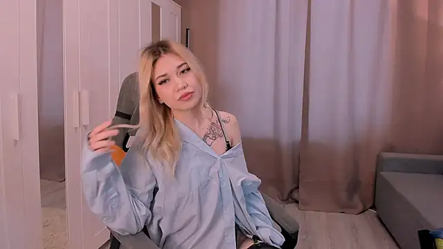 Sofiesta  online show from March 20, 2026, 6:14 am