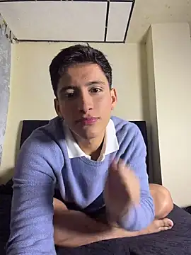 Snapshot of SebastianReed_ chatting on May 7, 2026, 6:17 am SebastianReed online show from May 7, 2026, 6:17 am