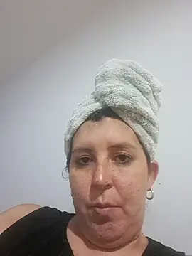 Snapshot of melucita chatting on March 19, 2026, 12:54 am melucita online show from March 19, 2026, 12:54 am