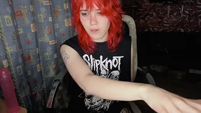 Snapshot of whiny_emo_boi chatting on May 28, 2026, 10:04 pm whiny emo boi online show from May 28, 2026, 10:04 pm