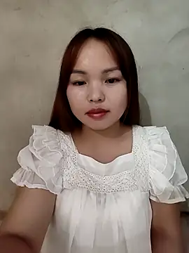 Mina xYx online show from April 29, 2026, 2:54 pm