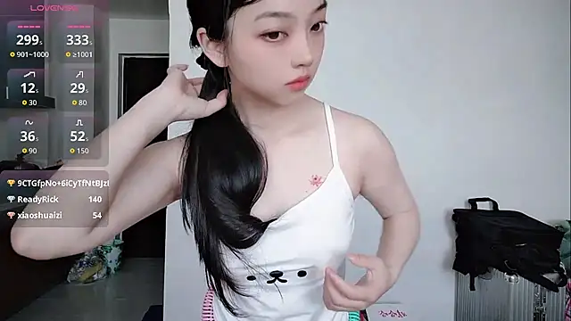 Snapshot of oblakitty_ chatting on May 19, 2026, 1:56 am oblakitty online show from May 19, 2026, 1:56 am