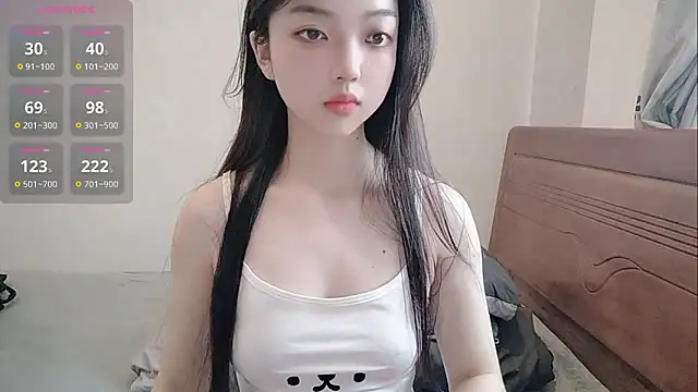 Snapshot of oblakitty_ chatting on May 26, 2026, 12:53 am oblakitty online show from May 26, 2026, 12:53 am