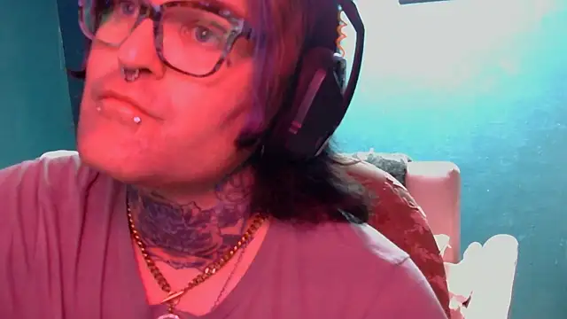 TattooBambie online show from March 21, 2026, 5:41 am