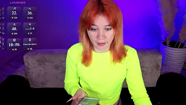 ElizabethRedWings online show from June 19, 2026, 1:55 am