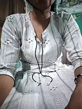 Snapshot of model_seela chatting on March 15, 2026, 10:44 am model seela online show from March 15, 2026, 10:44 am