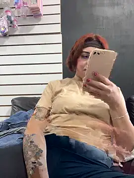 BlueHotBaby online show from June 19, 2026, 1:33 am