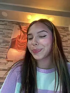 lunacandy 0 online show from June 20, 2026, 3:11 am