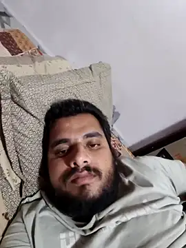 shubham19988 online show from April 7, 2026, 5:15 pm