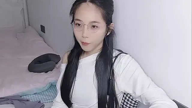 MIAOMIAO-666 online show from April 23, 2026, 10:44 am