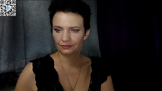 HotMamaQueen234 online show from June 25, 2026, 12:08 am