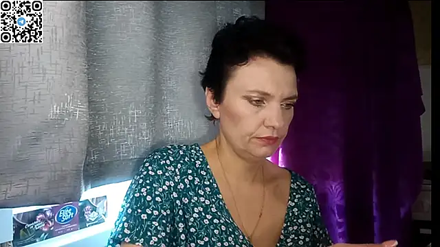 HotMamaQueen234 online show from June 25, 2026, 11:48 am