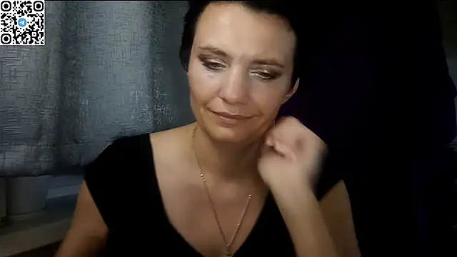 HotMamaQueen234 online show from June 13, 2026, 12:52 am