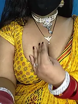 Snapshot of Miss_roohi chatting on July 27, 2026, 6:20 am Miss roohi online show from July 27, 2026, 6:20 am