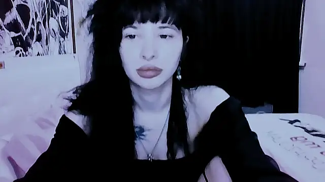AllisonDeetz online show from June 5, 2026, 3:29 pm
