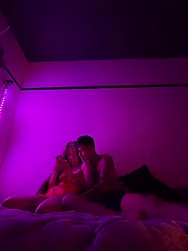 Casal001 online show from March 18, 2026, 5:03 pm