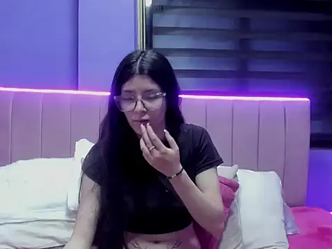 EmiSchwarz online show from March 27, 2026, 3:37 am