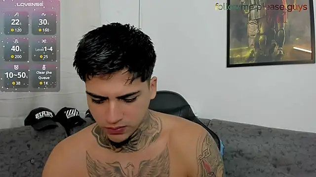 sweetlatinoboy online show from July 18, 2026, 9:40 am