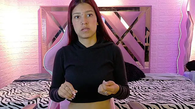 Sophi Rouse22 online show from March 18, 2026, 12:51 pm