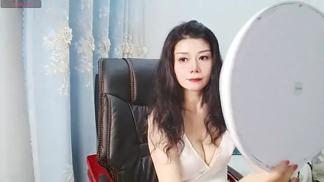 LILI956 online show from May 20, 2026, 3:31 pm