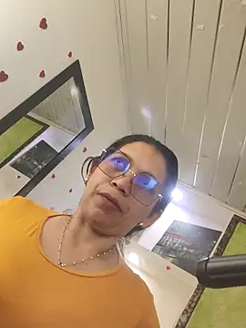 Melisa 14 online show from June 12, 2026, 3:21 pm
