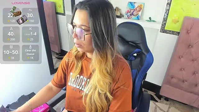 Melisa 14 online show from June 14, 2026, 11:33 am