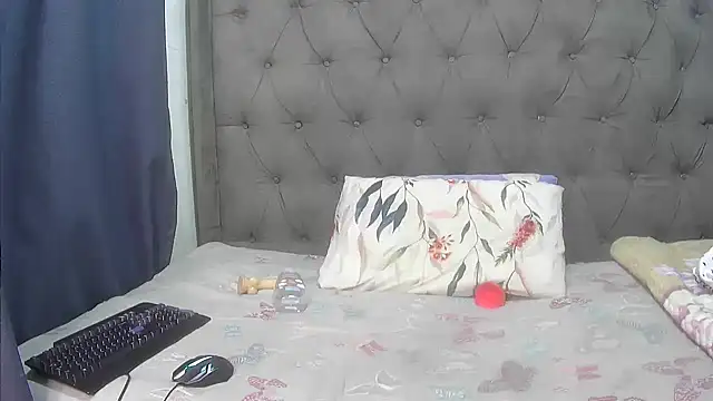 Sexy-Dinamy online show from April 25, 2026, 10:29 am