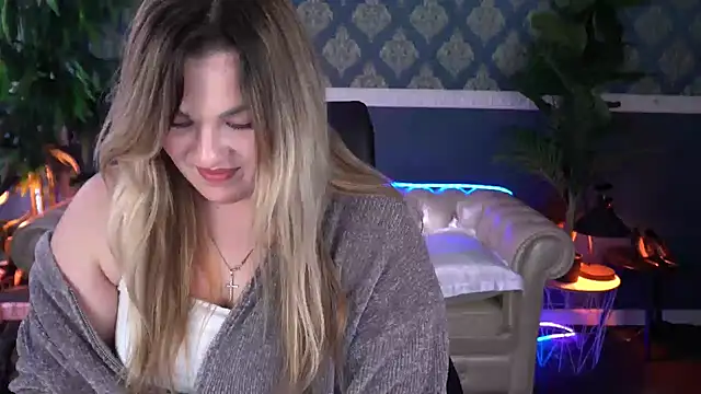 AlissyaGrayy online show from April 28, 2026, 1:37 pm
