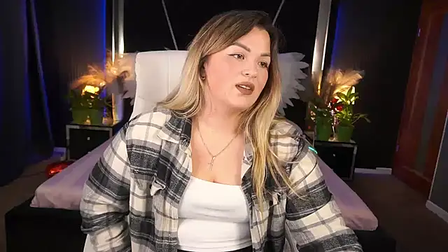 AlissyaGrayy online show from June 4, 2026, 6:56 pm