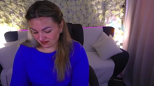 AlissyaGrayy online show from June 25, 2026, 5:45 am