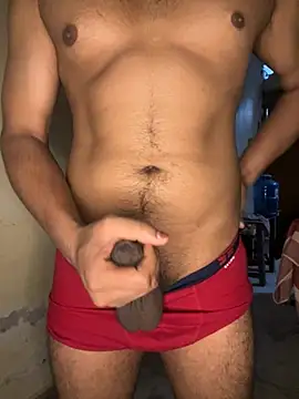 hotty top online show from May 29, 2026, 2:39 am