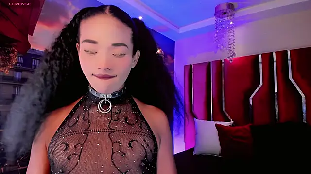 Paola Delfino online show from March 28, 2026, 2:07 pm