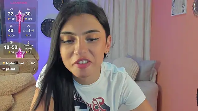 Snapshot of NAOMI_SHAW chatting on March 23, 2026, 5:24 pm NAOMI SHAW online show from March 23, 2026, 5:24 pm