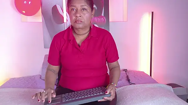 Miia Blace online show from June 18, 2026, 4:00 am