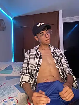 Milo Gunnar online show from June 6, 2026, 7:41 pm