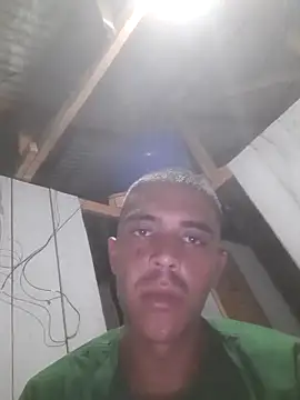 Snapshot of Catriel007 chatting on March 16, 2026, 11:18 pm Catriel007 online show from March 16, 2026, 11:18 pm