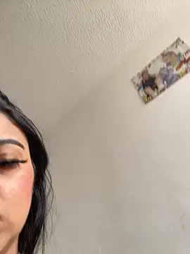 Sarah-917 online show from July 26, 2026, 5:09 pm